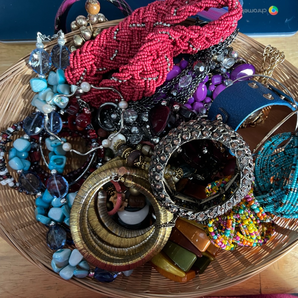 HUGE 3.11LBS Wearable Vintage Mod Jewelry Lot Pounds Necklaces Bracelets Resell